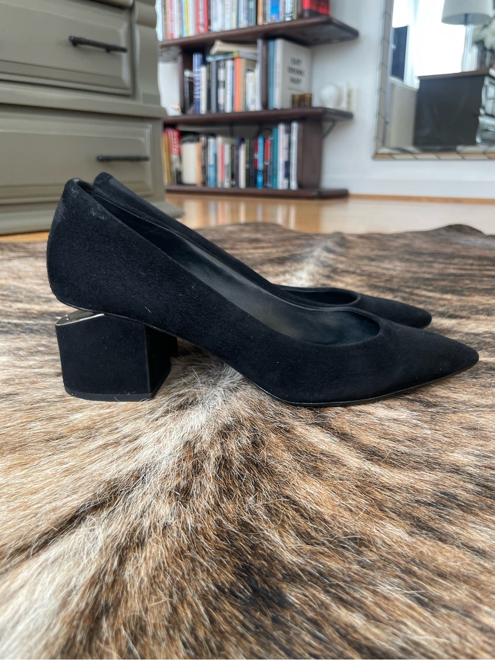 Alexander Wang Simona Black Suede Cutout Block Heel Pumps EU 39.5 / US 8.5 - 9 - Picture 5 of 6